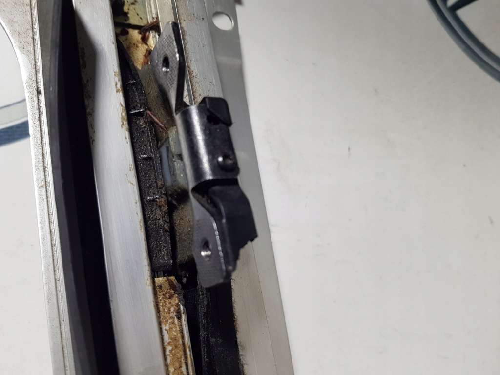 фото №12, Mercedes w212 kombi механізм панорами панорама троси напрямні