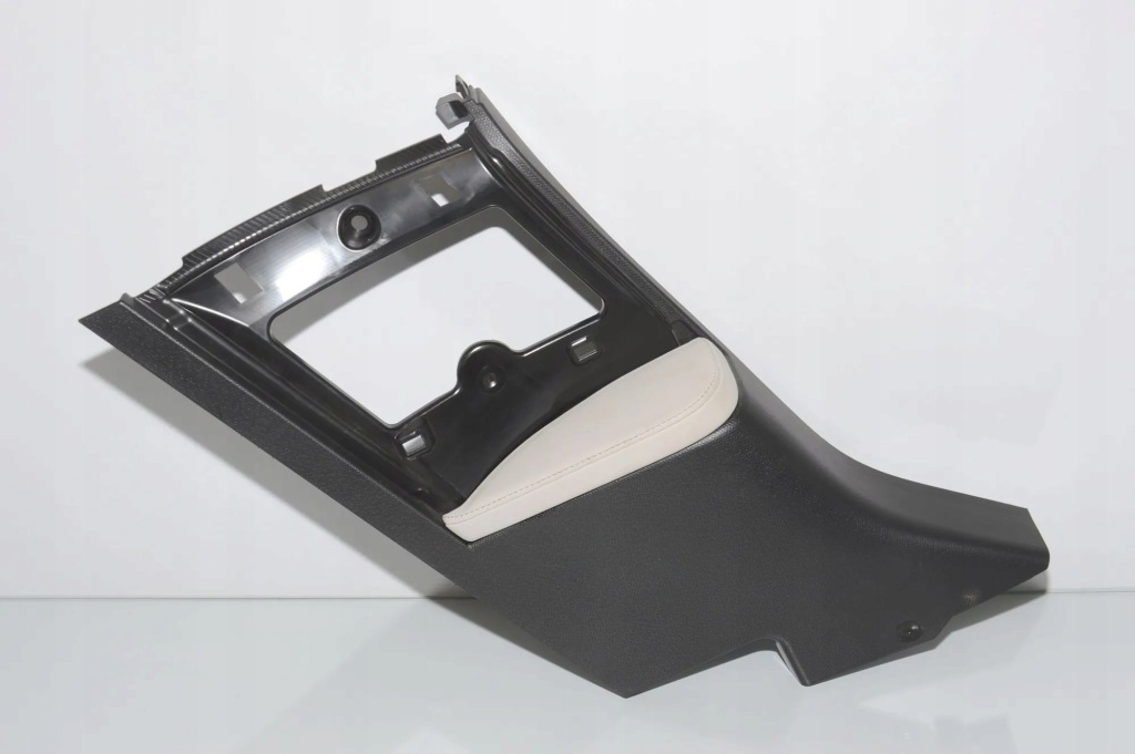 фото №1, Ліва задня захист стійка bmw i3 i01 7362577 14442447 125kw 2019