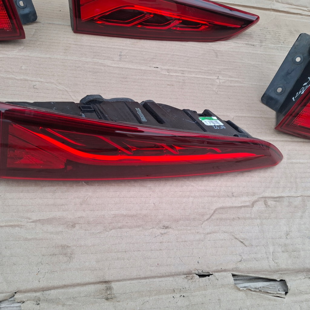 фото №8, Hyundai kona лампа задня комплект 4szt ліва права w крила + кришка багажника