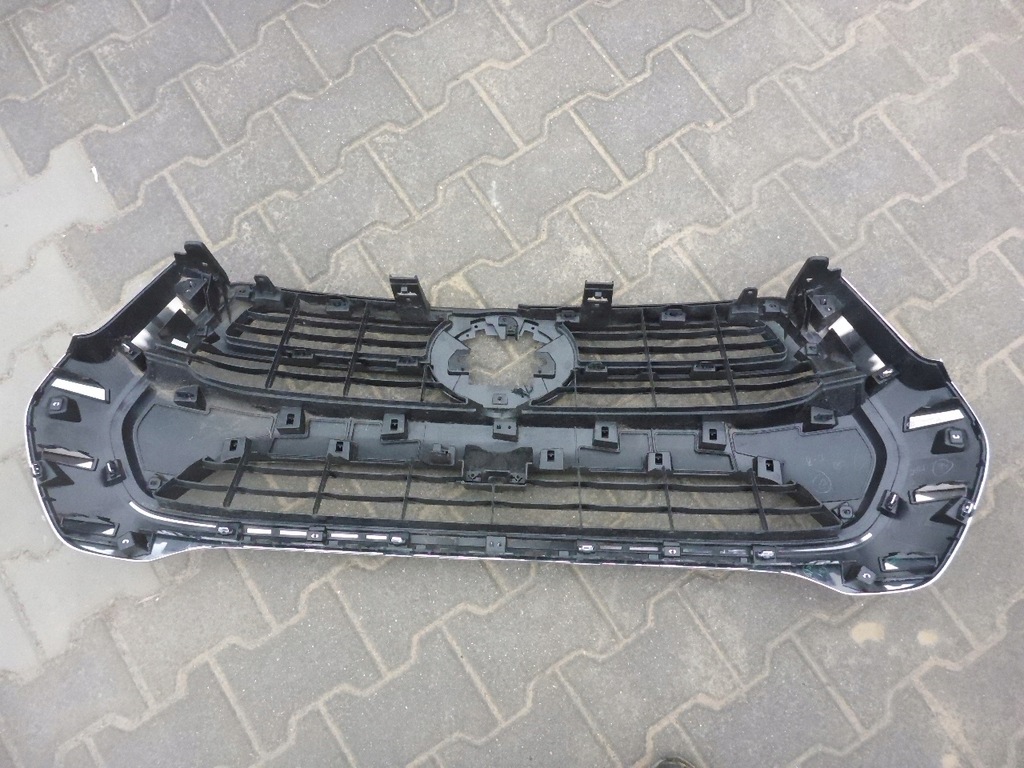 фото №13, Toyota hilux 2021- решётка радиатора перед решётка радиатора решётка радиатора оригинал