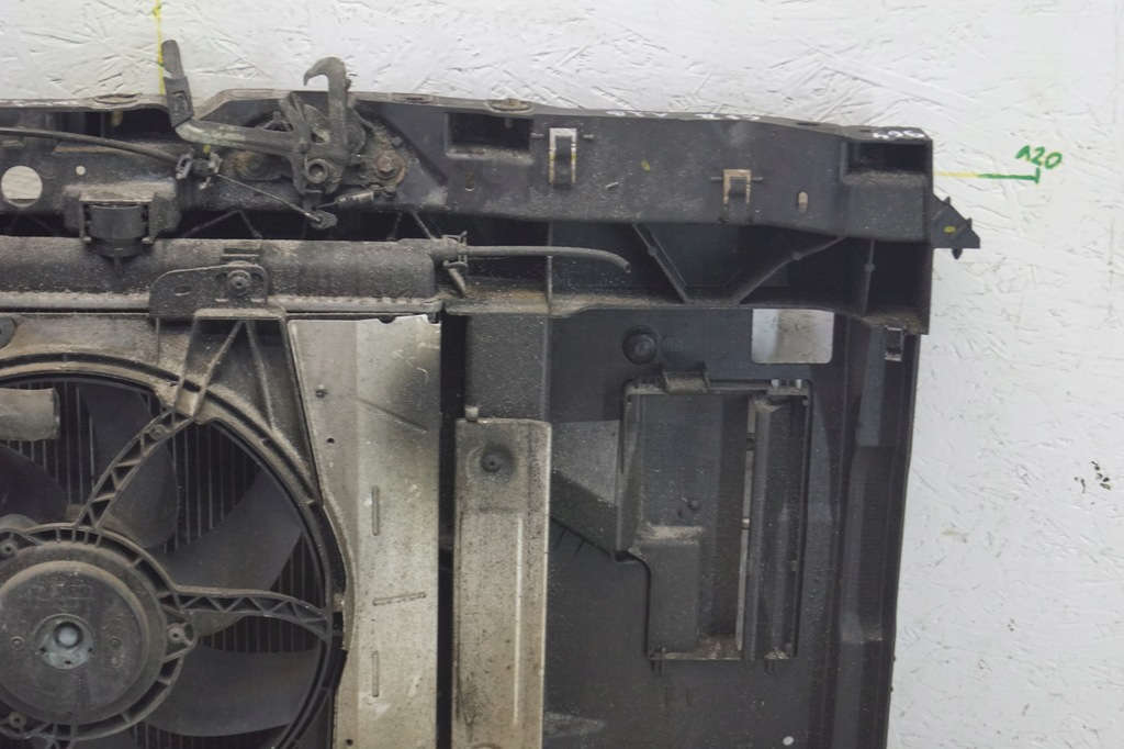 фото №13, Pas передний радиатор citroen c3 ii 1.2 b