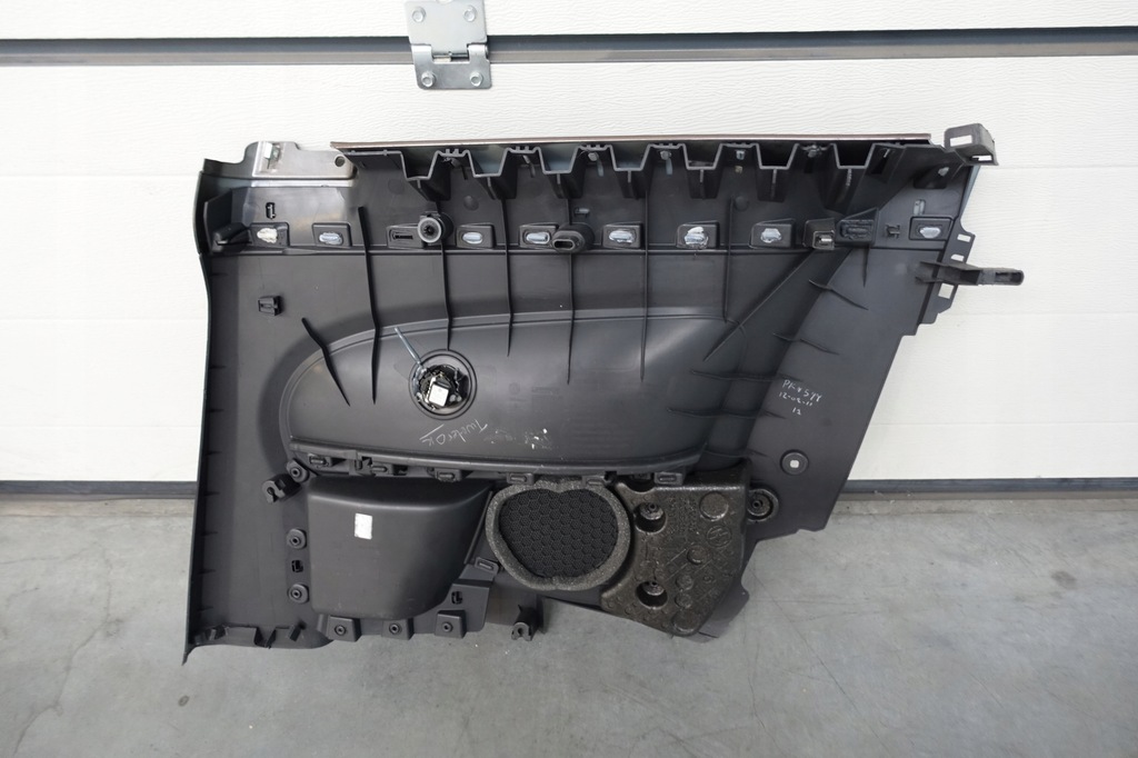 фото №10, Vw beetle 5c обивка обшивка левый задняя