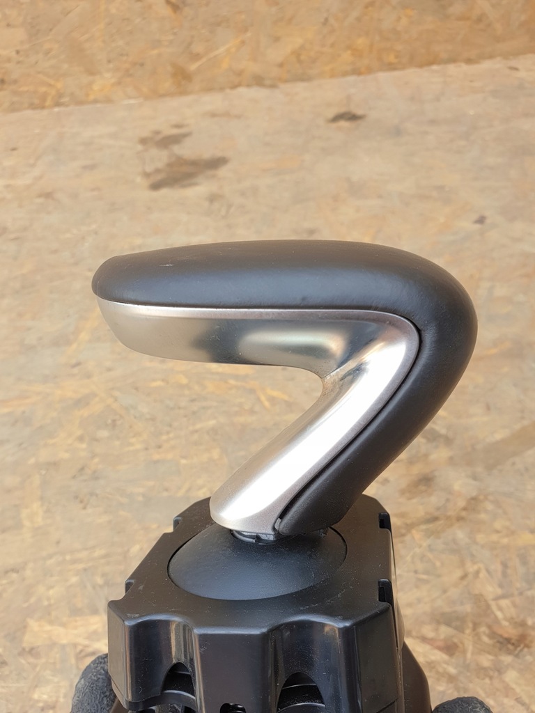 фото №10, Renault espace v домкрат переключения передач