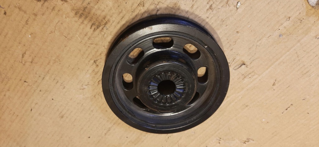 Шкив коленчатого вала коленчатого 1.4tsi audi a3 8v 105243e в Украине