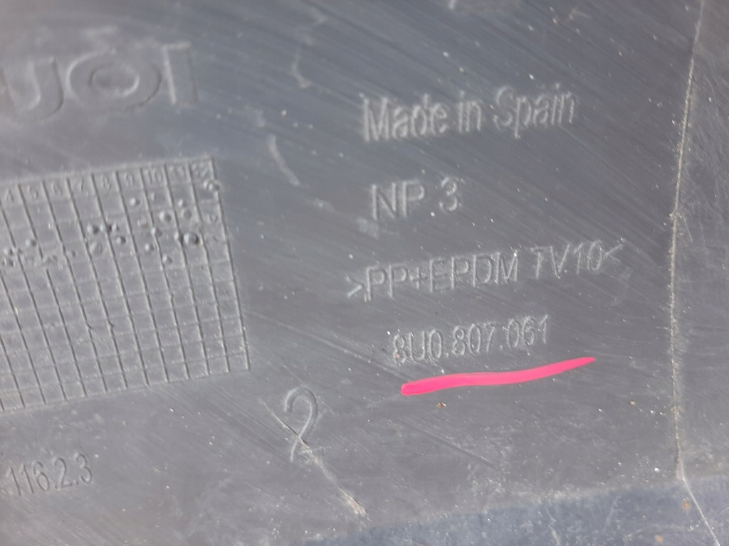 фото №9, Audi q3 8u накладка спойлер бампера перед 8u0807061