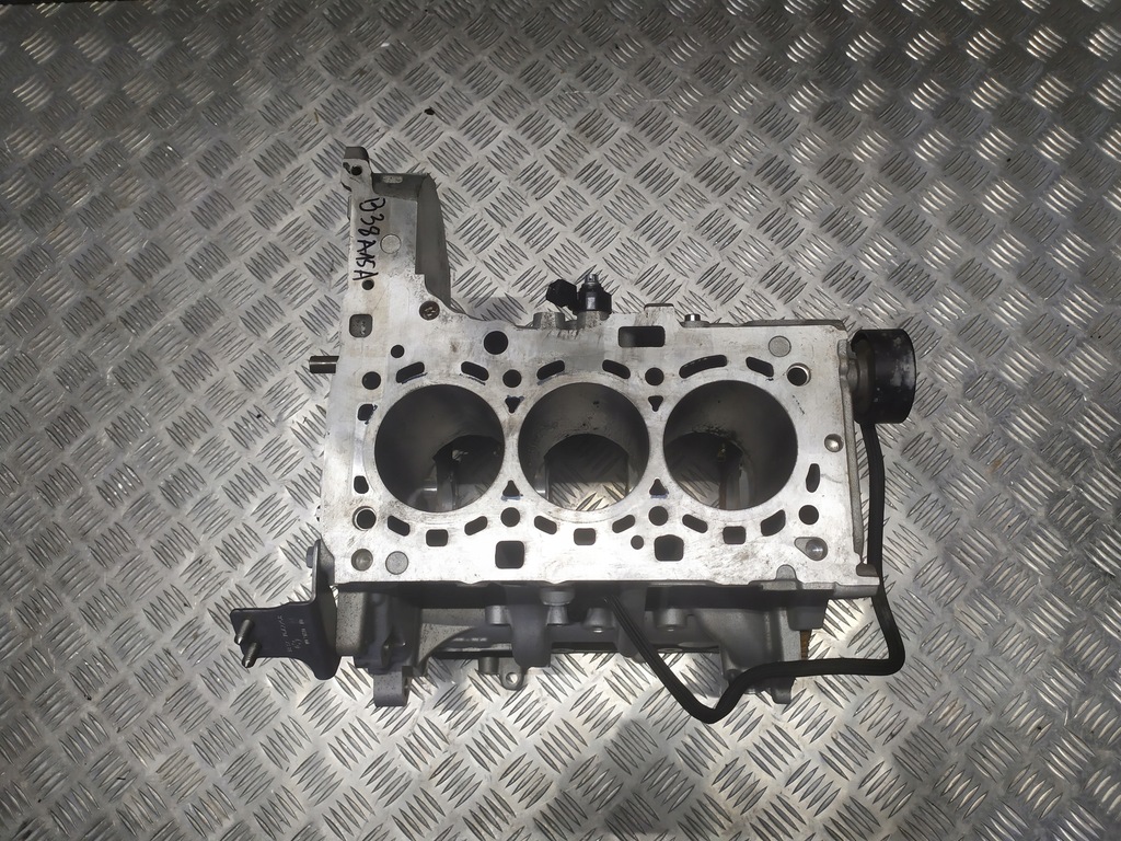 фото №6, Bmw 114i 116i f20 f21 316i f30 f31 блок двигуна 1.5 бензин b38b15a
