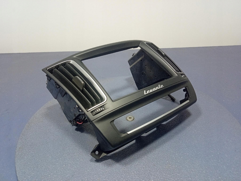 фото №5, Maserati levante середній ґрати обдув рамка екрана 6700749220