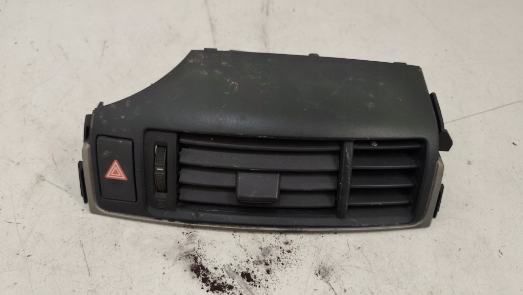 Купить Решётка обдув средняя toyota verso 2009r 55670-0f030