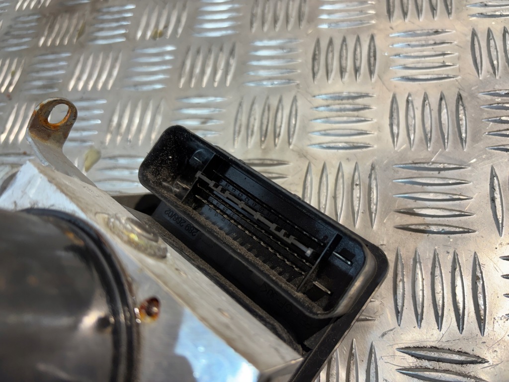 Насос abs bmw e91 рестайлинг  2,0b n43b20a 6787837 6769844 Цена