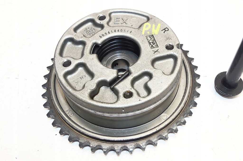 фото №1, Camaro vi 3.6 v6 lgx 16- вариатор выпускной правый