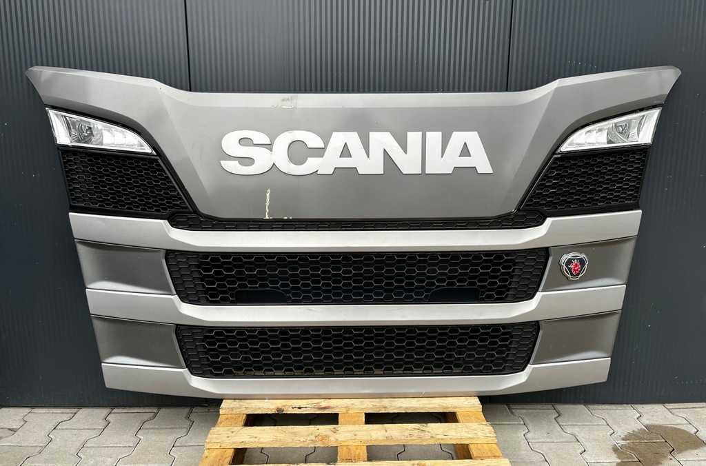 фото №1, Решётка радиатора капот scania r