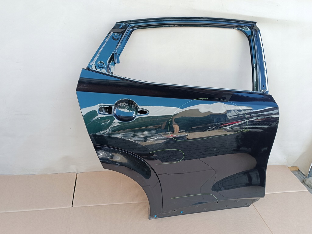 фото №1, Nissan ariya дверь правое задняя задние