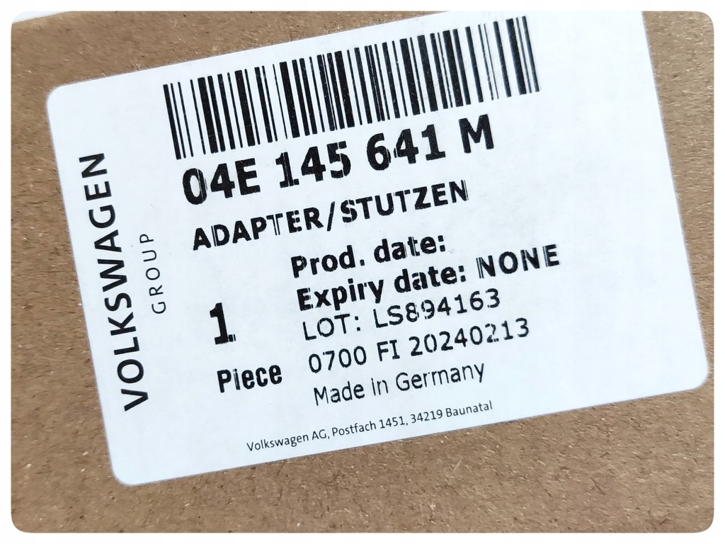 фото №9, Audi nowa труба воздухозаборник воздуха оригинальный номер 04e145641m