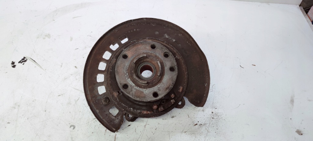 фото №1, Поворотный кулак левый задняя audi q7 4l touareg 7l8505435