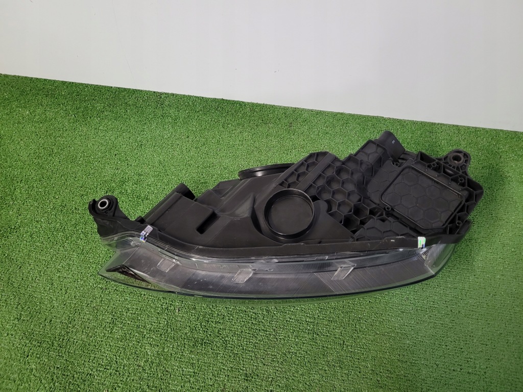 Skoda fabia 3 3 6v фара правый  фара правый линза led 6v1941016b Цена