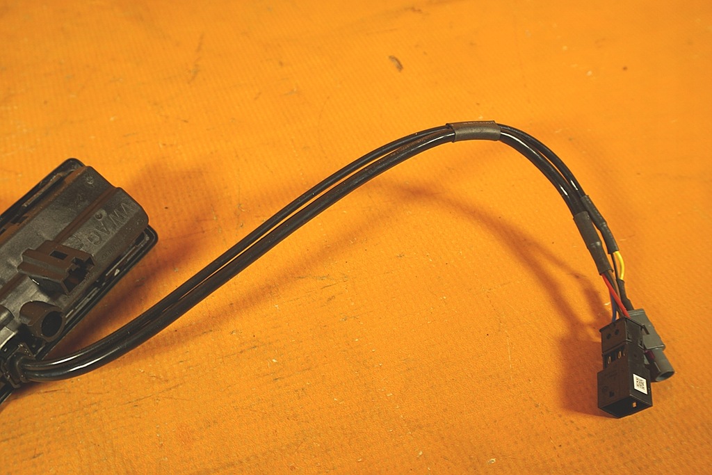 фото №8, Audi a4 8w b9 70km камера заднього виду ручка 3v0827566c