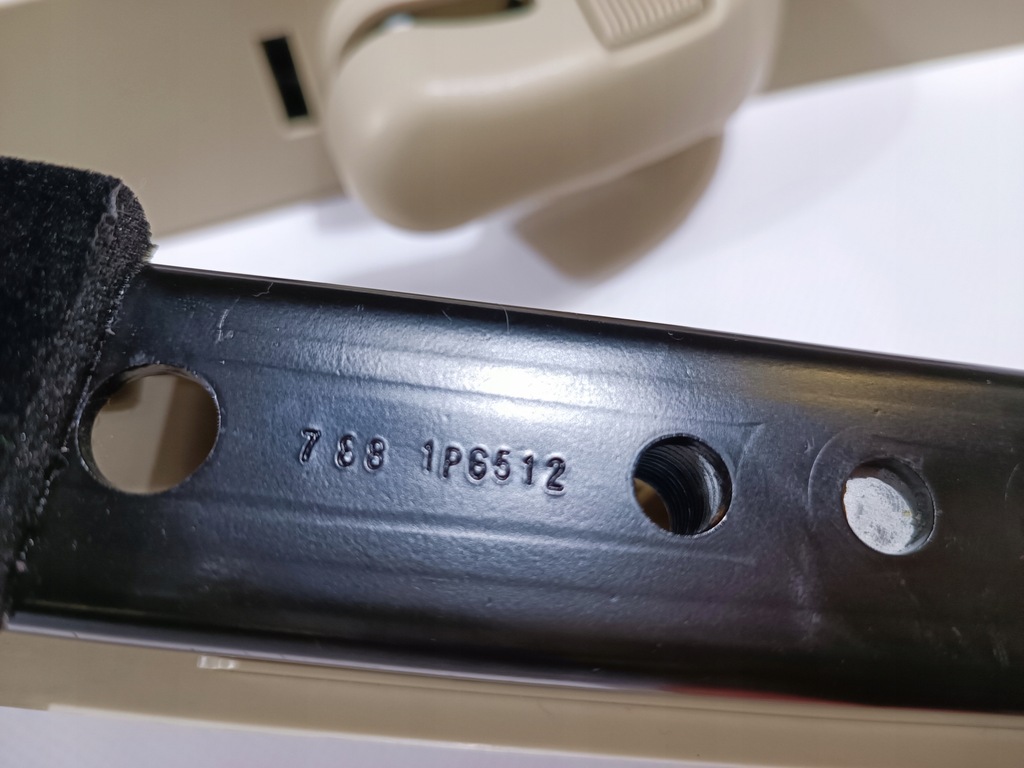 фото №7, Регулировка высоты кронштейн поперечина ford flex 2011-