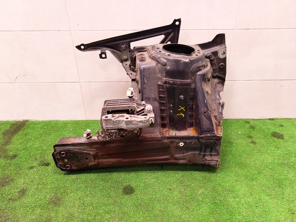 фото №1, Bmw x1 f48 четверть лонжерон чашка правый перед 668