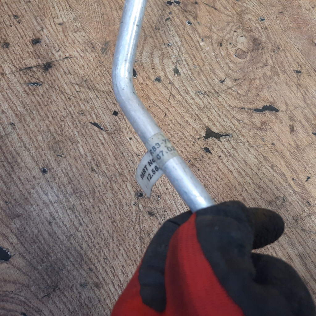 фото №6, Jaguar xf 2.7d шланг масла коробки 4r83-7r081-bd