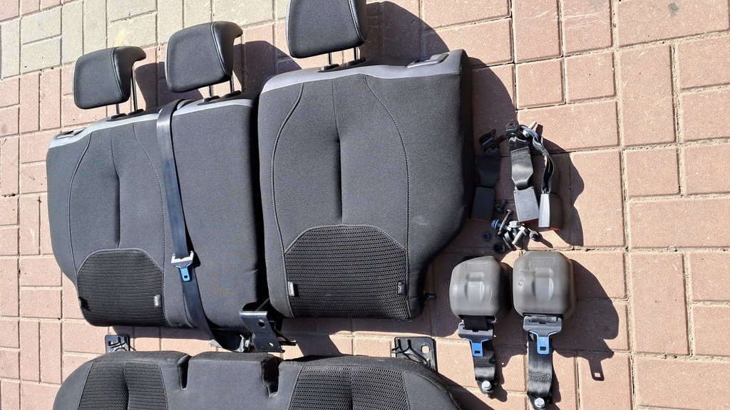 фото №16, Citroen ds3 заднє сидіння ремені задня