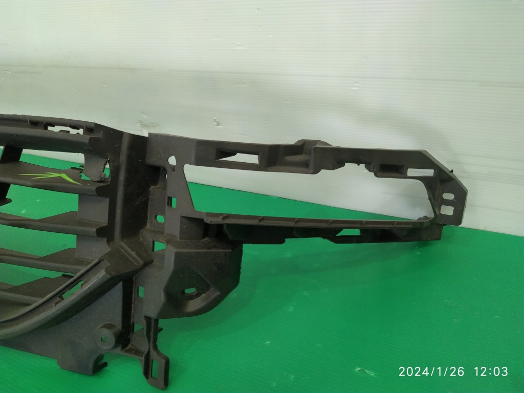 Решётка бампера перед renault clio iv 4 2013-2018 628169950r с Разборки
