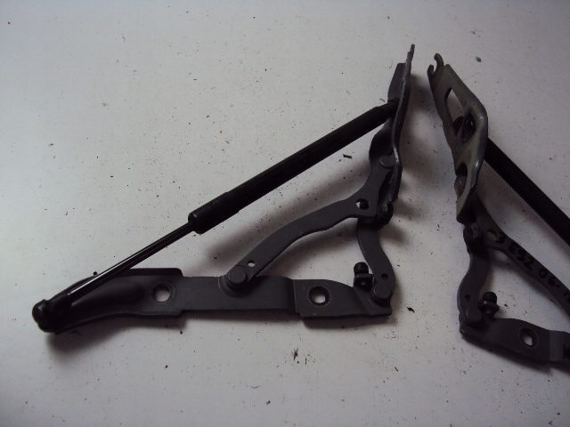 фото №3, Петли крышки задняя bmw serii 3 e92 coupe 06-12