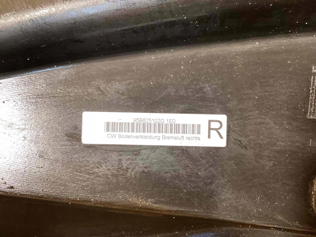 фото №7, Porsche macan подкрылок правый перед 95b825102g 95b825320g