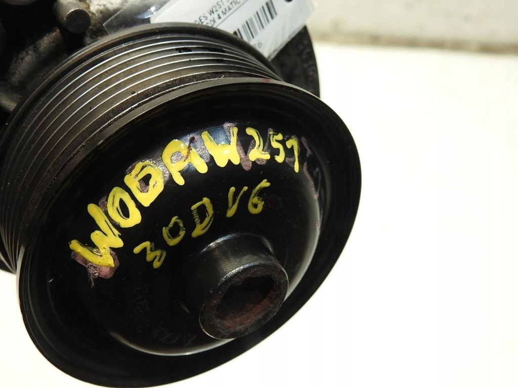 фото №2, Насос wody mercedes r w251 3.0 cdi r6422010410