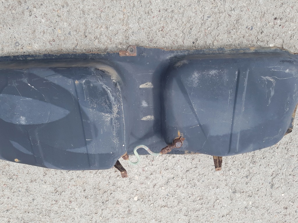 фото №14, Бак топлива bmw e30 узкая лампа coupe