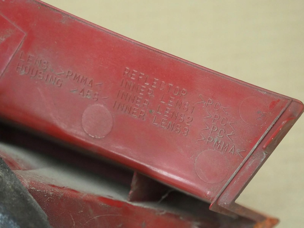 фото №13, Лампа права задня задня mazda 3 1 i bk hb 5d 04r