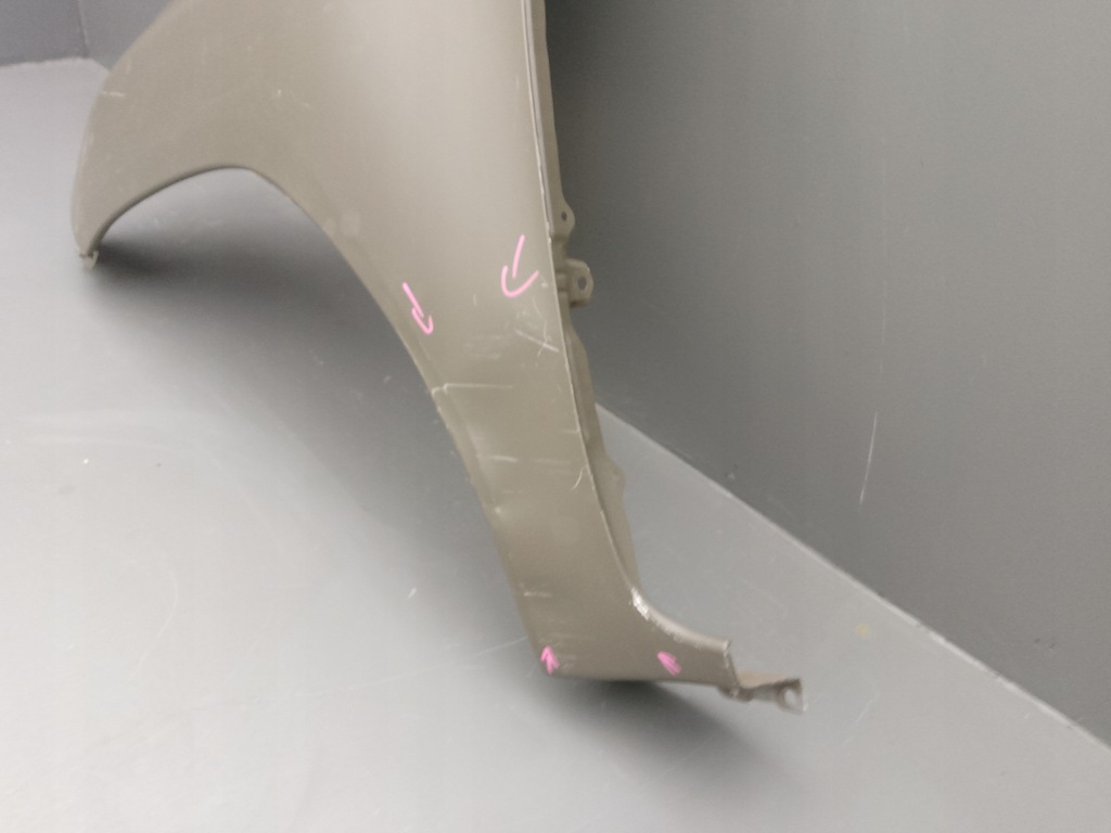 фото №6, Toyota hilux viii 8 lift 2015- крила лівий передній =