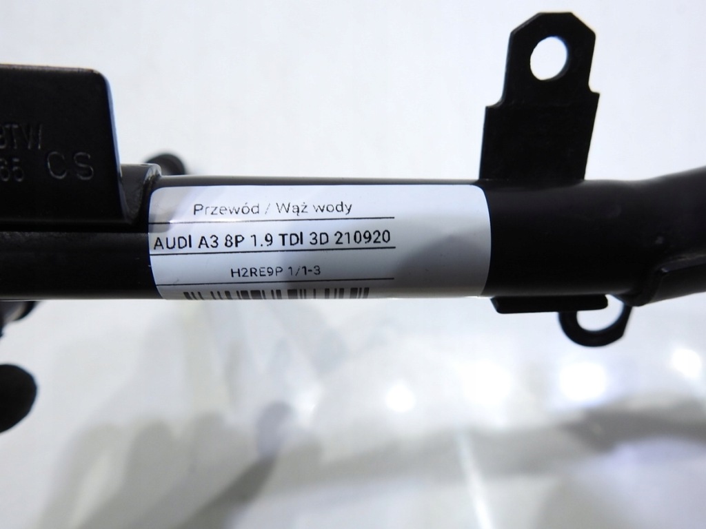 Патрубок трубка води audi a3 8p 1.9 tdi 038121065cs Київ