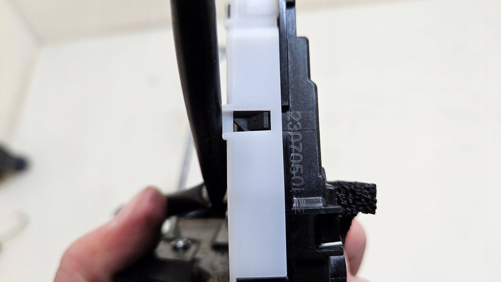 фото №10, Замок дверь правый правых задняя задний kia ev6 81420-cv500