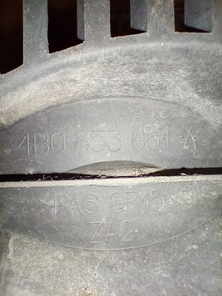 фото №2, Audi a6 c5 решётка радиатора решётка радиатора 4b0853651a