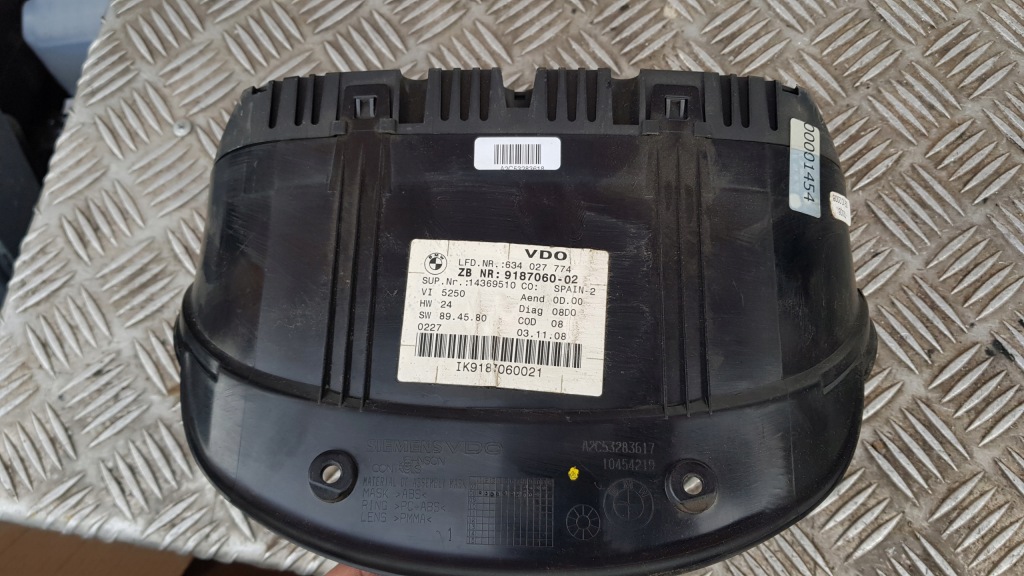 фото №12, Bmw e90 e91 2.0d лічильник приладова панель 9187060