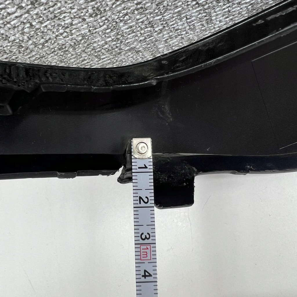 Volvo xc60 2 r-design права молдинг решітка бампера перед 32227912 Оригінал