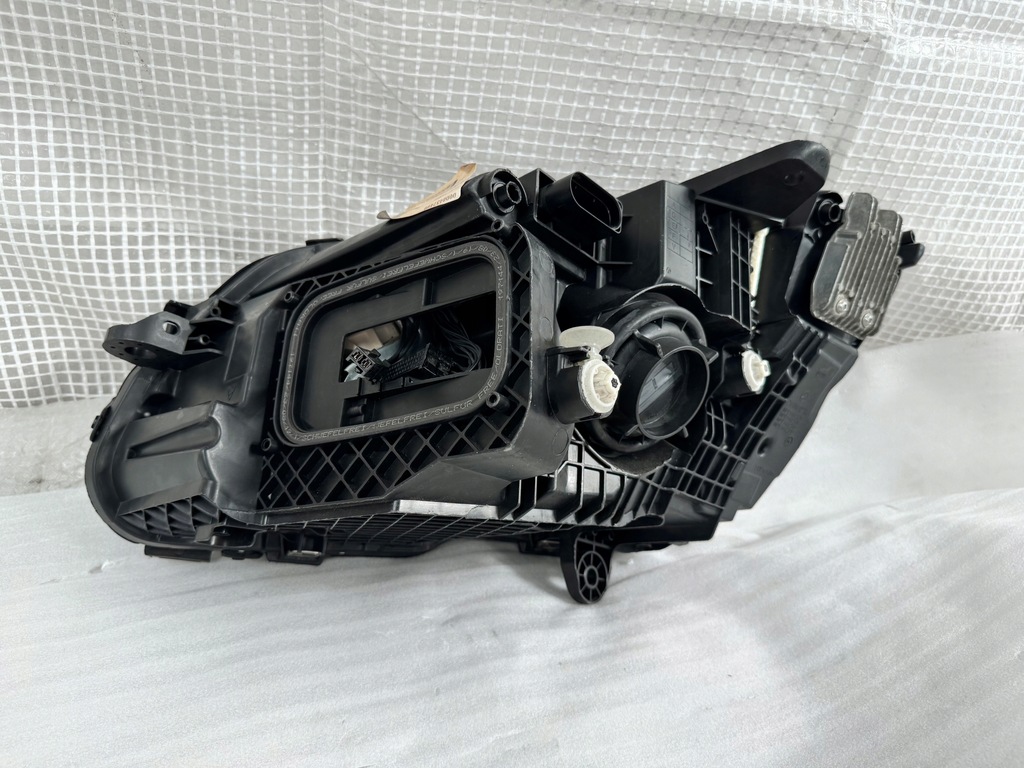 фото №4, Mercedes cklasa w205 lift права лампа performance