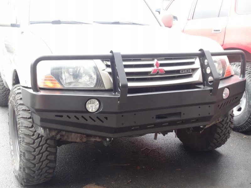 фото №8, Бампер передний mitsubishi pajero iii 99-06 сталь