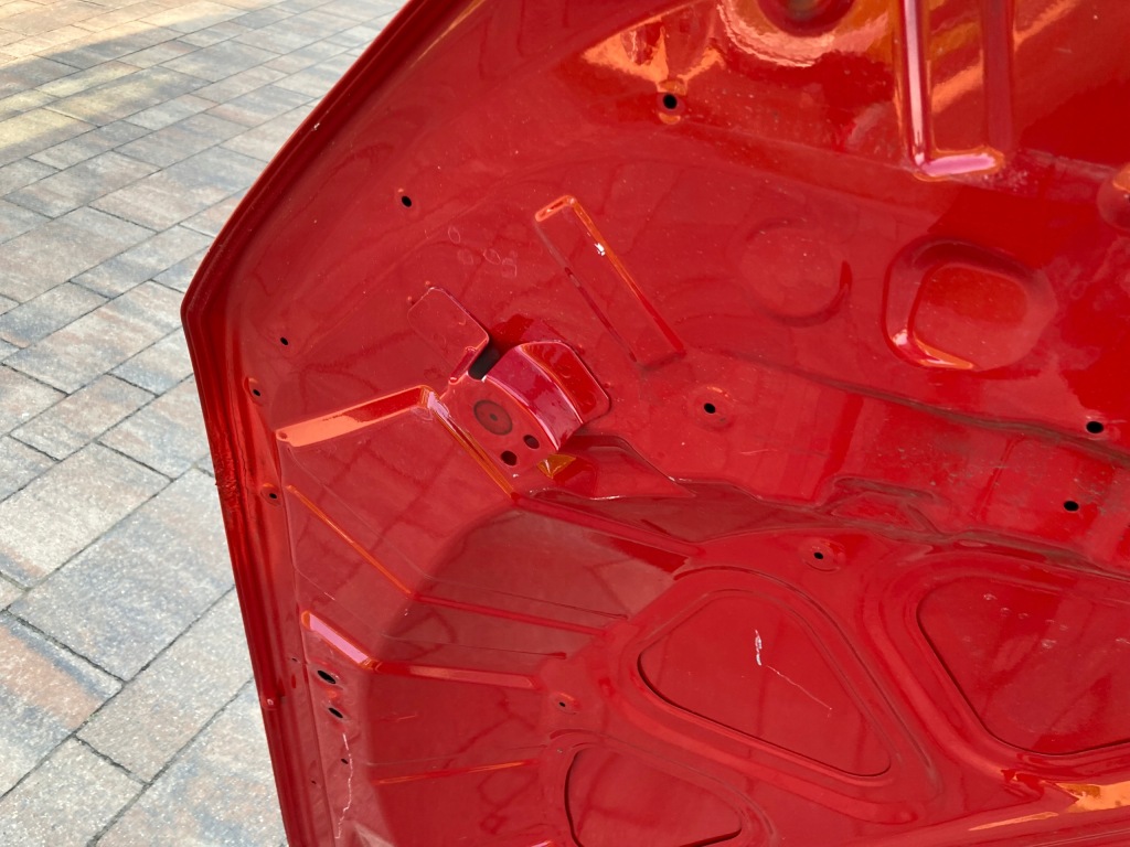 Mercedes x-klasa w470 капот в Україні