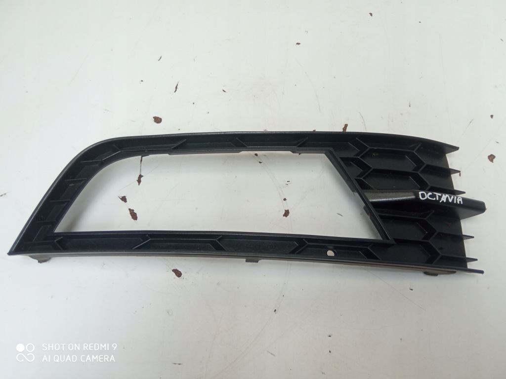 фото №1, Skoda octavia 3 iii решётка противотуманной фары перед левая