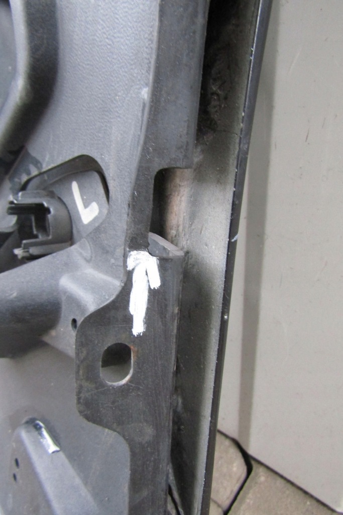 фото №11, Уголок обшивка левый задняя бампер aston martin db11 16-