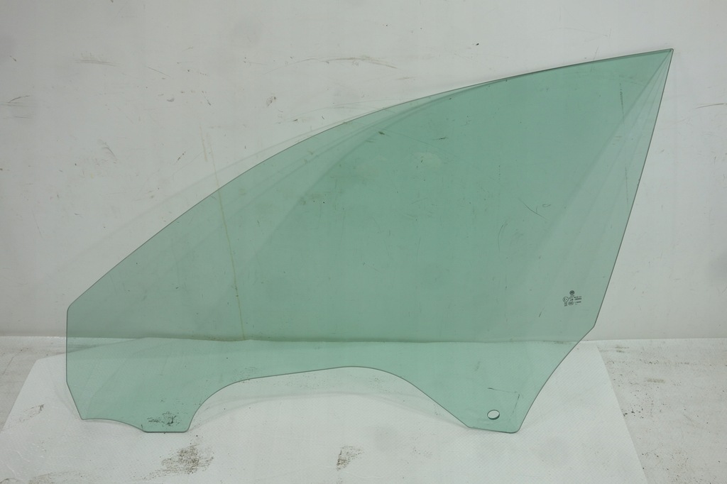 фото №1, Стекло дверь перед левая vw arteon rok - 2022