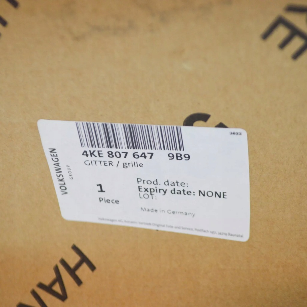 Audi e-tron sportback gea бампер передний средний нижний решётка радиатора 4ke8076479b9 Недорого