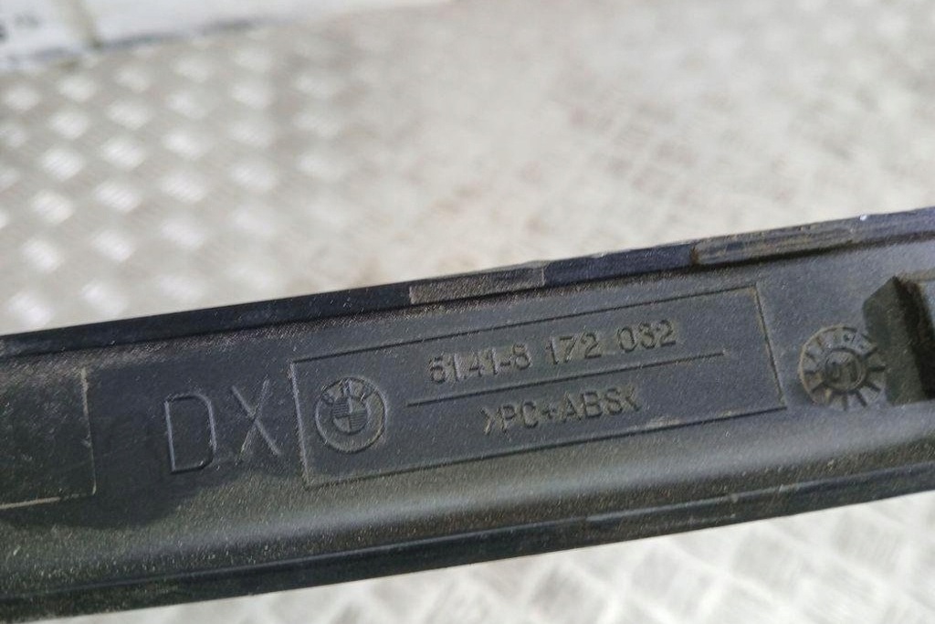 фото №6, Молдинг декоративна обшивка передніх правих двері bmw 5 e39 8172032 2.0l