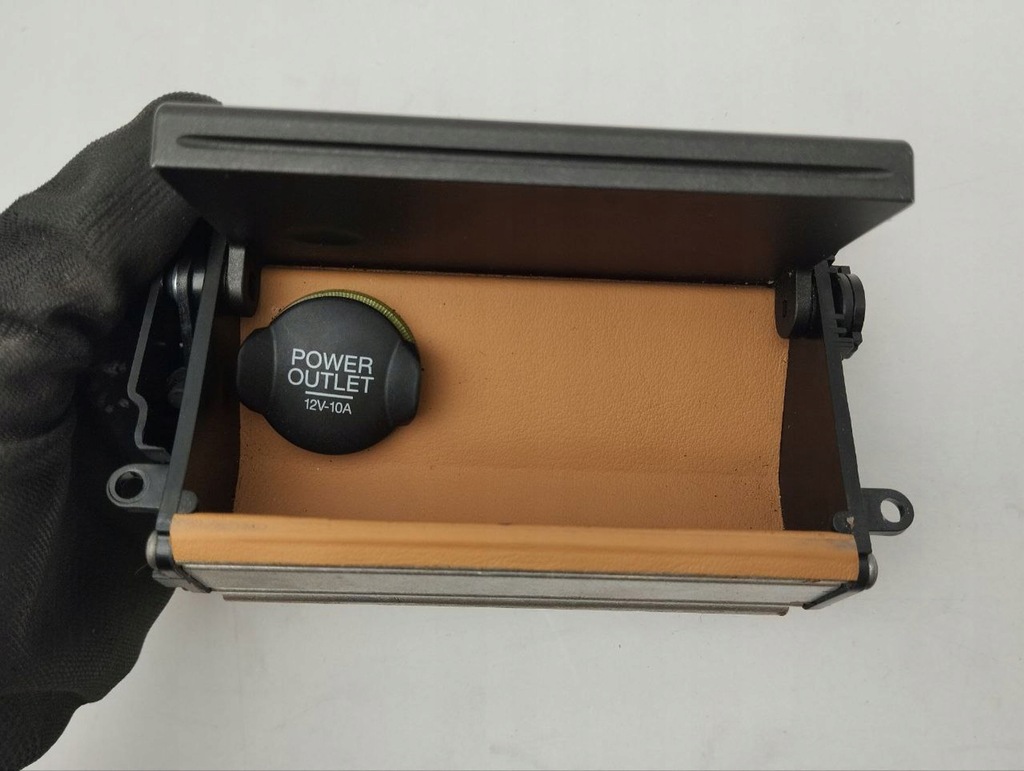 фото №6, Aston martin vantage iii 2009 разъём / соединитель aux 98ag15k047ad