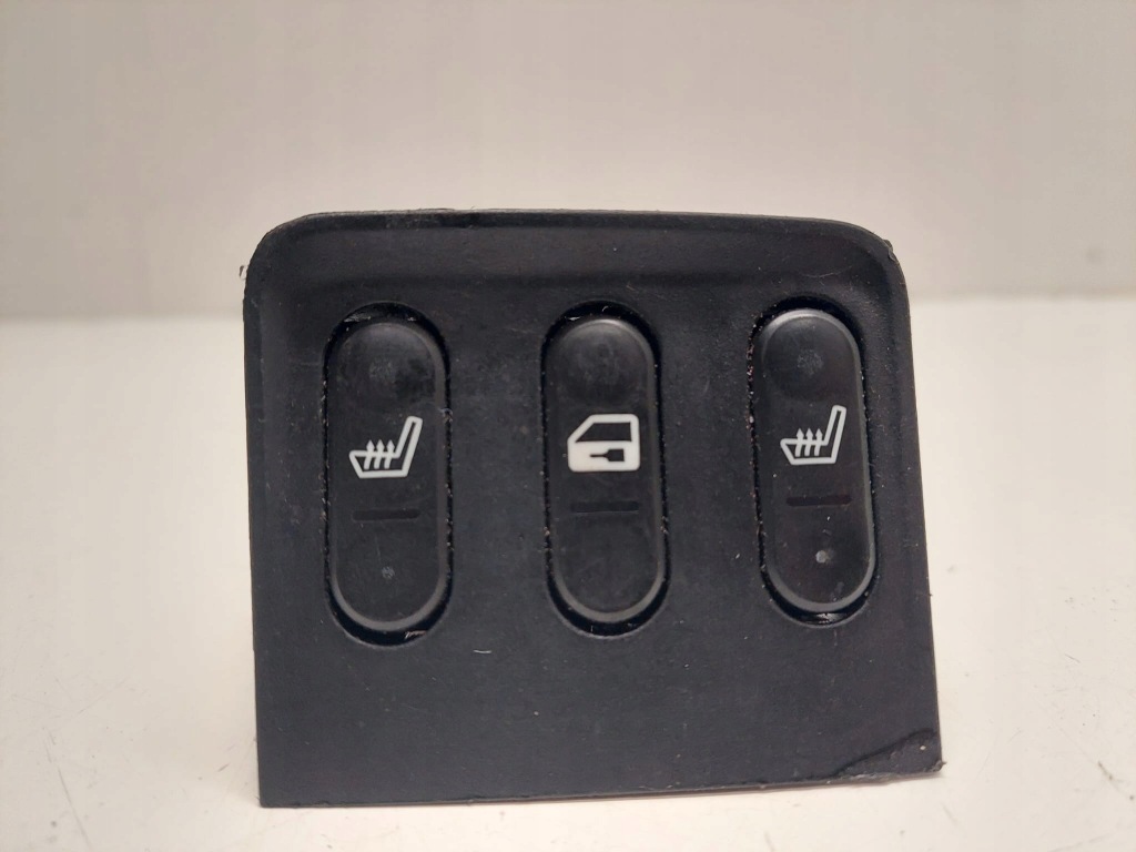 фото №1, Выключатель переключатель подогреваемых сидений primera p12