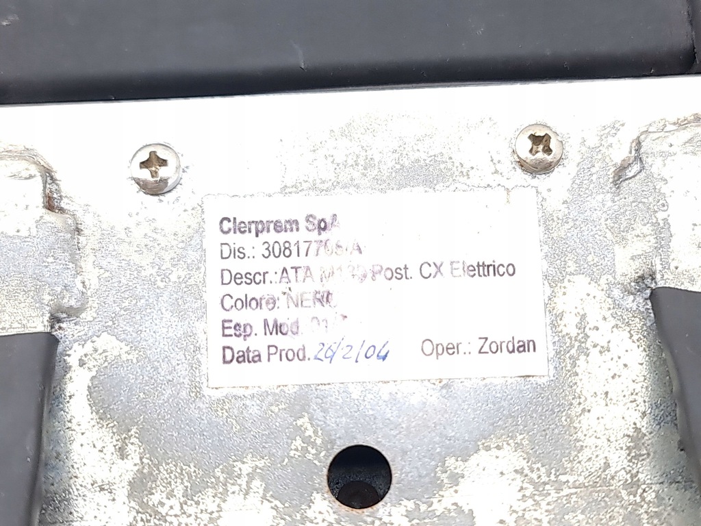 фото №11, Maserati quattroporte 2004 середина підголівник сидіння заднього