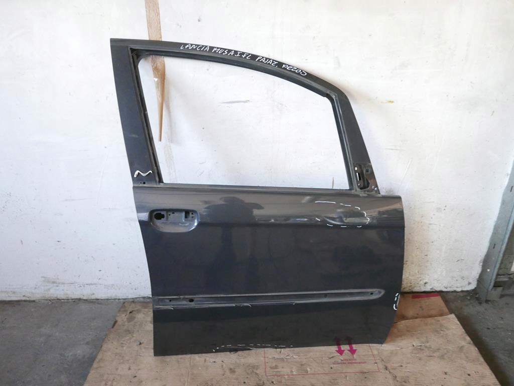 фото №1, Дверь правое перед передние 657/a lancia musa i fl