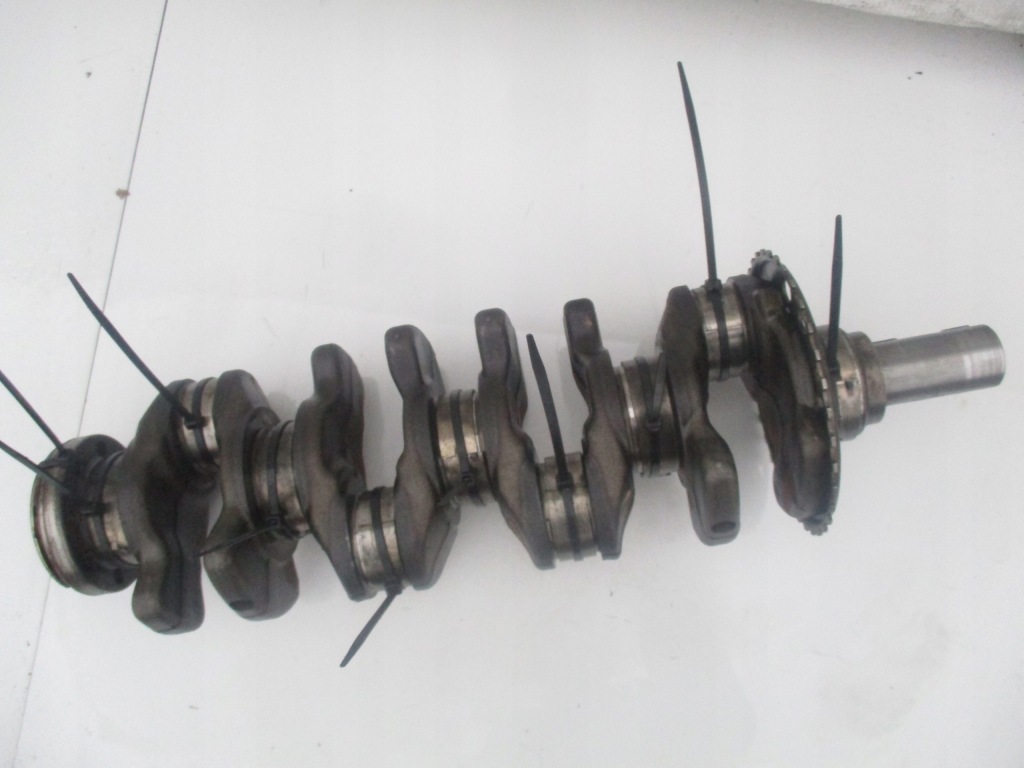 фото №1, Wał колінчастий toyota avensis t27 lift verso rav4 auris 2.0 d4d d-cat