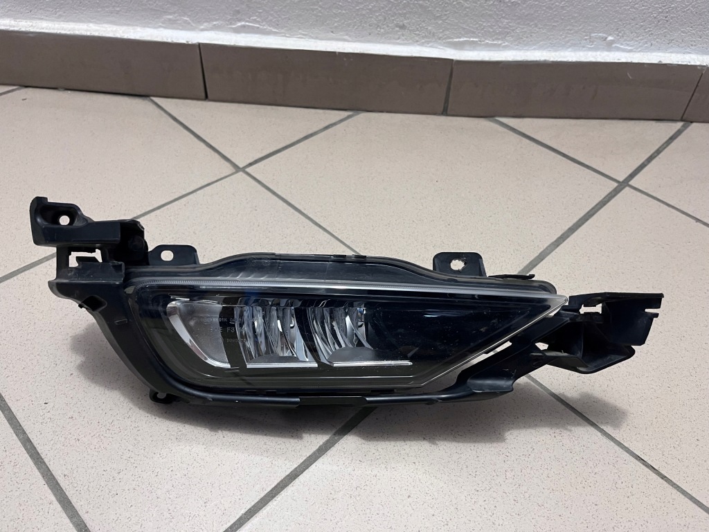 фото №1, Лампа протитуманна фара передній перед правий volvo xc60 xc90 v90 s90 ii 2 17- led